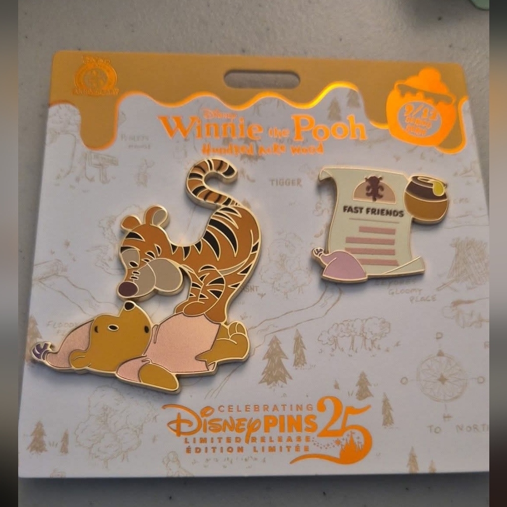 Disney Winnie the Pooh & Tigger Pin Set - Pink & Gold